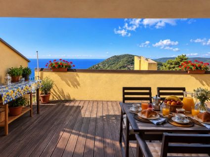 La Casa tra il Cielo e il mare  |  -  - 