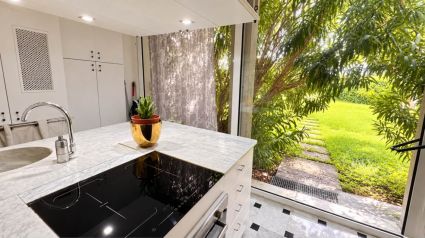 Il Giardino con la Brezza di Mare |  -  - 