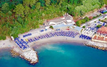 Il Giardino con la Brezza di Mare |  -  - 