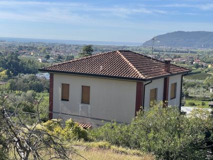 Casa Castelnuovo Magra |  -  - 