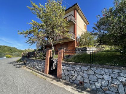 Casa Castelnuovo Magra |  -  - 