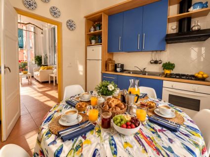 La Casa sulla Piazza  del Mare |  -  - 